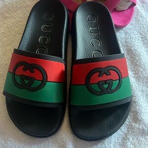 Gucci slides women’s size 37 or US size 7